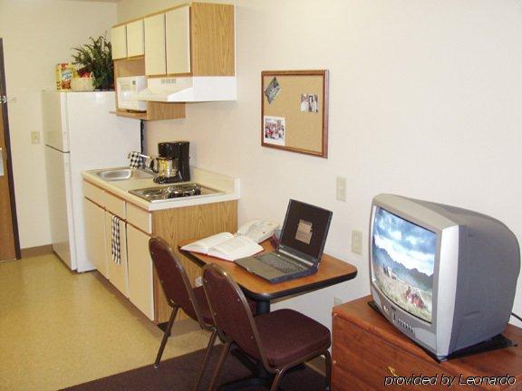 Woodspring Suites Macon West I-475 Room photo